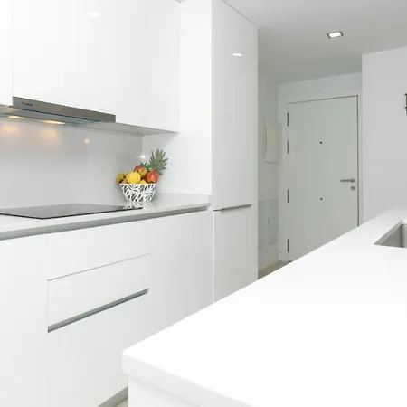 Apartamento De 1 Con Piscina Y Gimnasio Comunitarios * Estepona