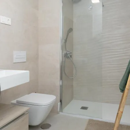 Apartamento De 1 Con Piscina Y Gimnasio Comunitarios Estepona