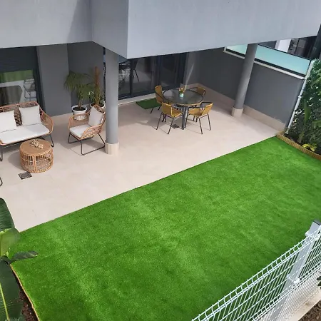 Apartamento De 1 Con Piscina Y Gimnasio Comunitarios Estepona